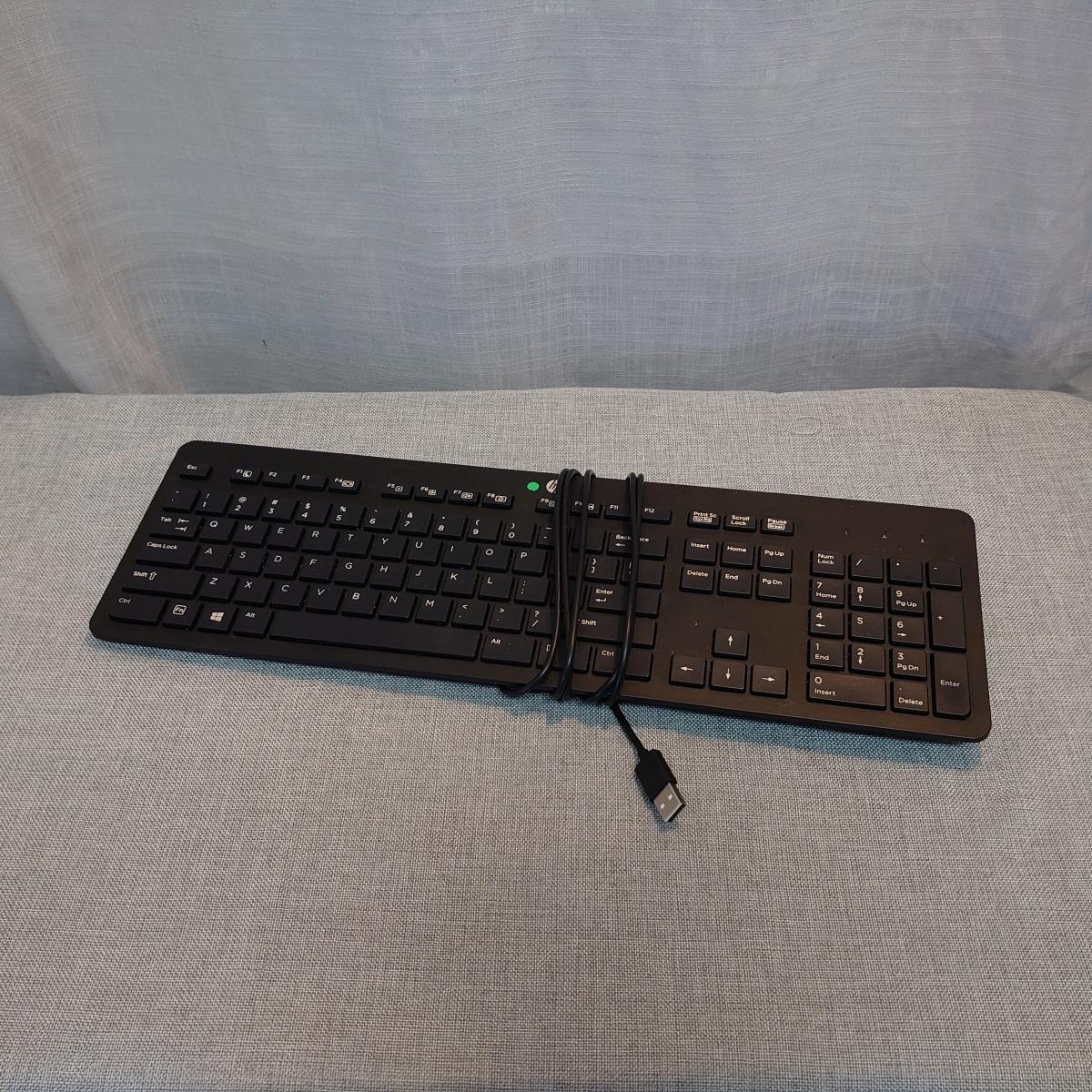 Assorted USB/PS2 Keyboard